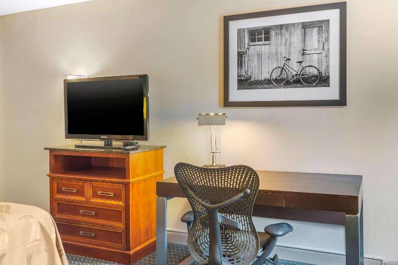 Quality Inn & Suites Durham image