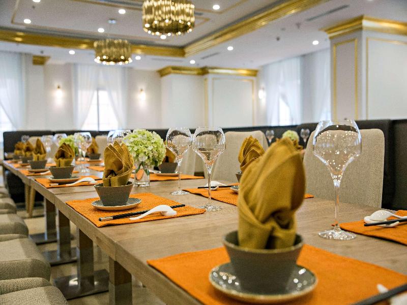 Wyndham Danang Golden Bay image