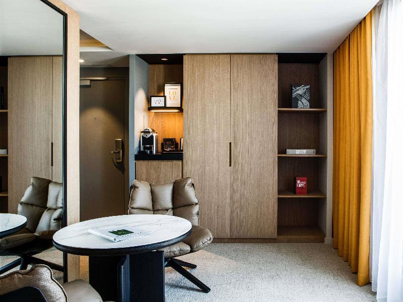 Hôtel Mercure Paris 17 Batignolles image