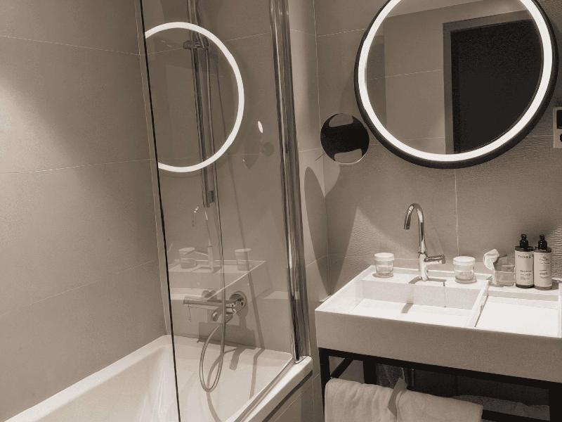 Hôtel Mercure Paris 17 Batignolles image
