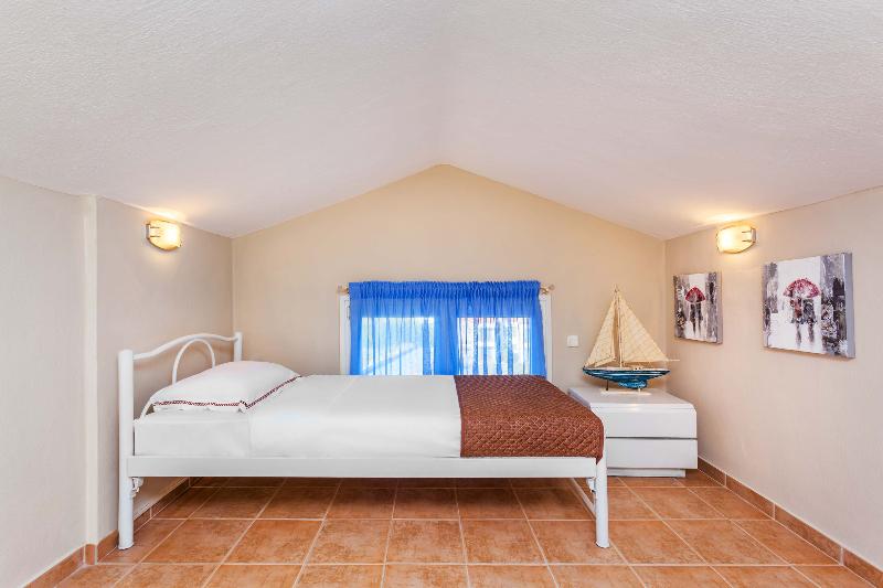 Sunset Villas image