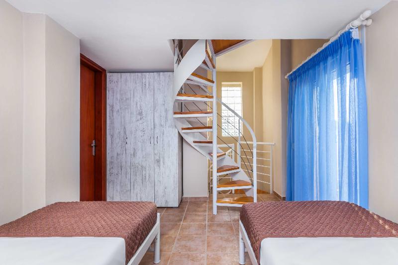 Sunset Villas image