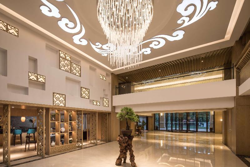 Ramada Zhenjiang City Center