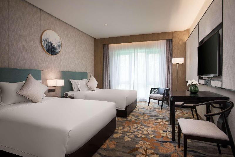 Ramada Zhenjiang City Center