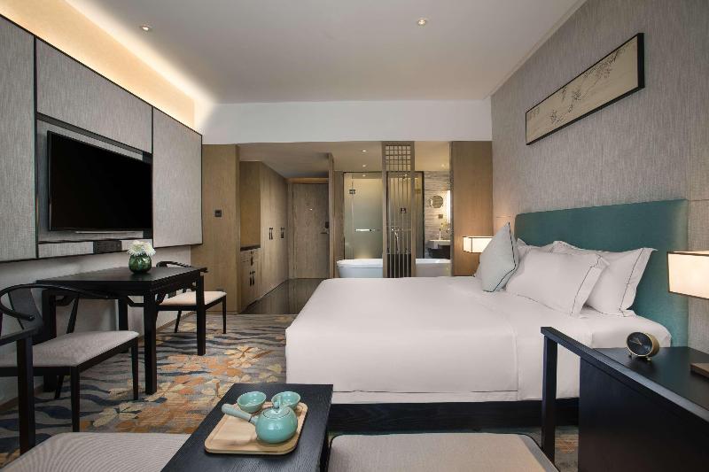 Ramada Zhenjiang City Center