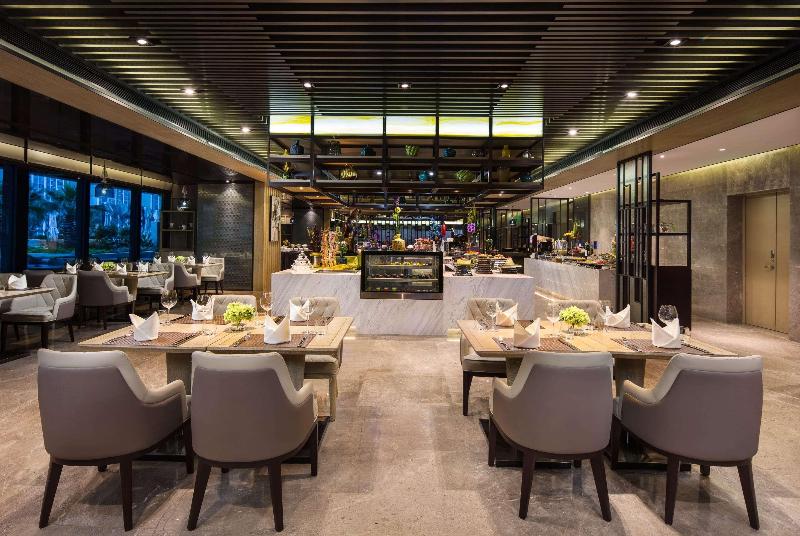 Wyndham Grand Maoming image 1