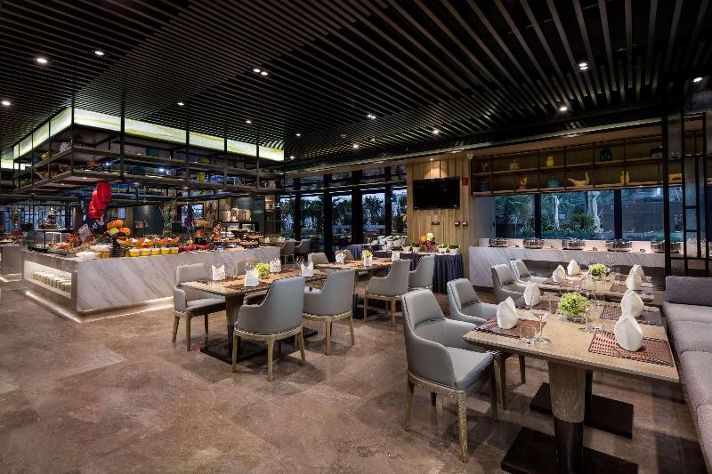 Wyndham Grand Maoming image 3