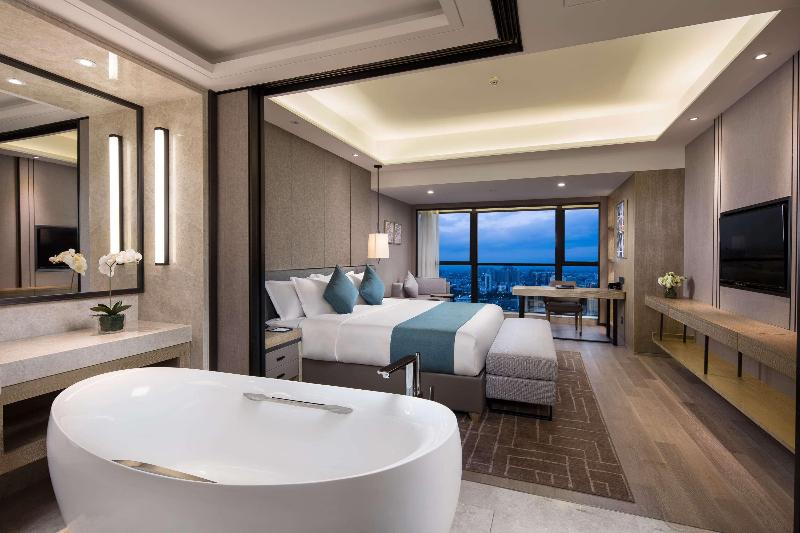 Wyndham Grand Maoming image