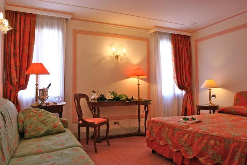 Hotel Arlecchino image