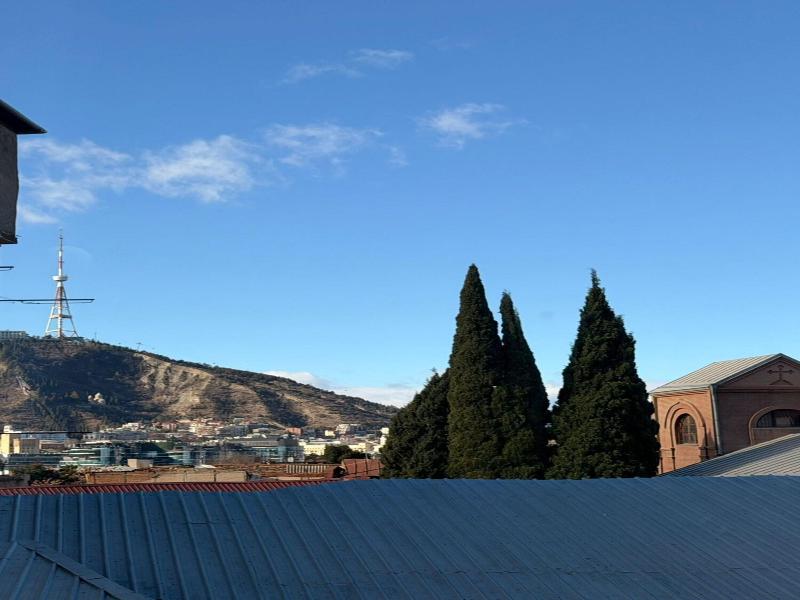Qeroli Hotel image