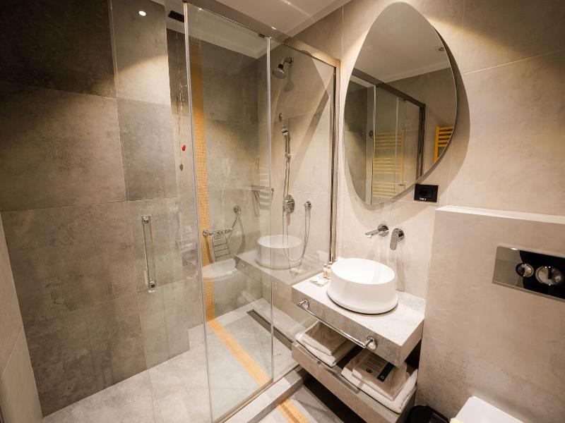 Mandachi Hotel & Spa image