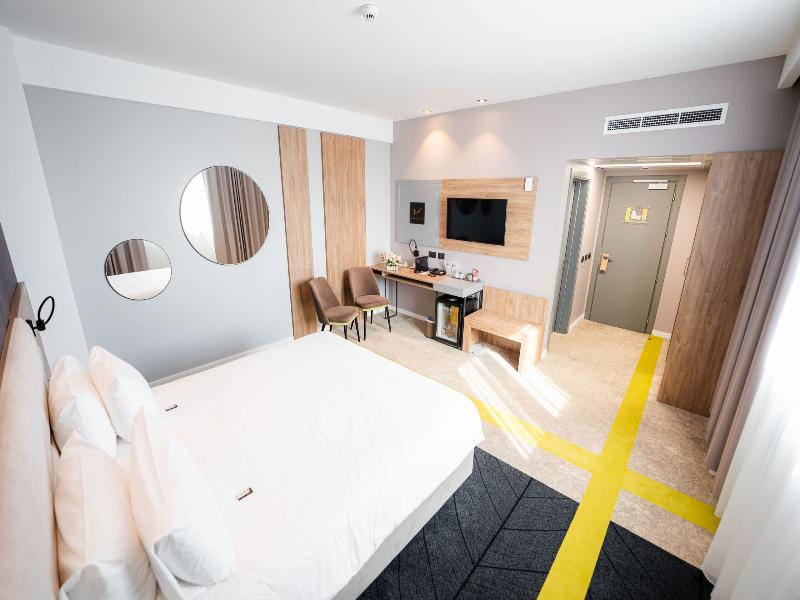 Mandachi Hotel & Spa image