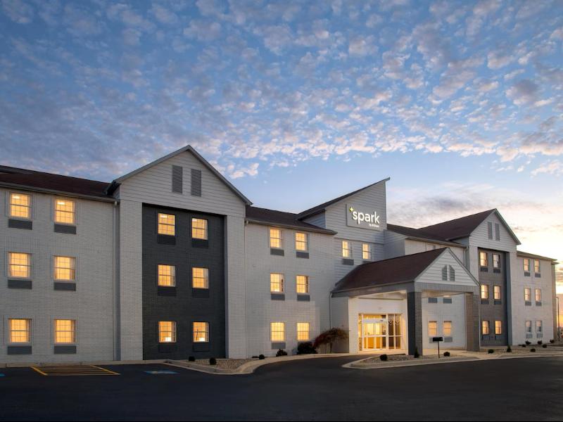 Spark by Hilton St. Robert Fort Leonard Wood — general view
