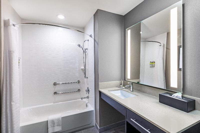 Staybridge Suites IAH Airport East image