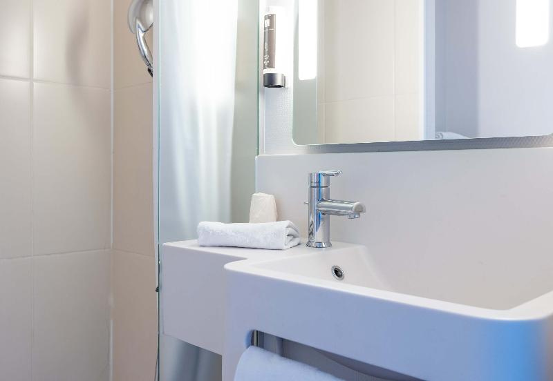 B&B Hotel Rennes Ouest  Villejean image