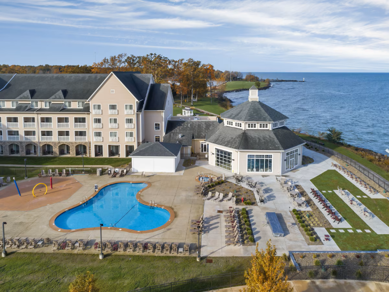 The Lodge At Geneva On The Lake image