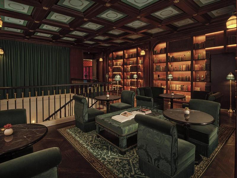 L'Escape Hotel image