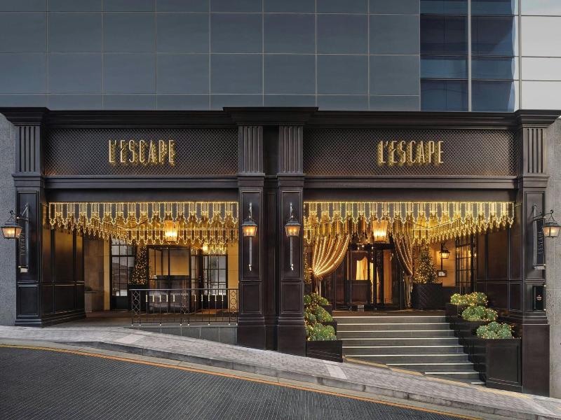 L'Escape Hotel image