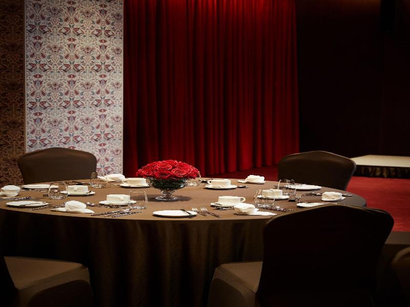 L'Escape Hotel image