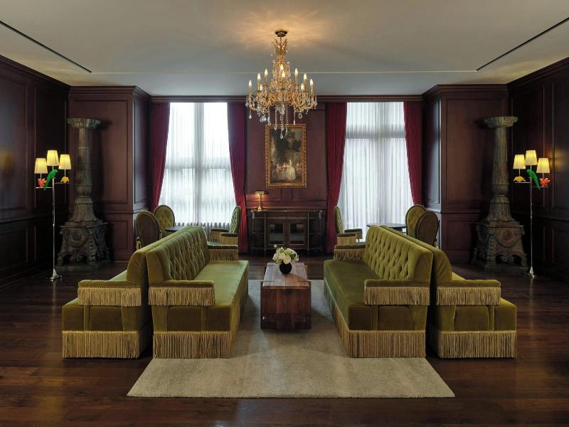 L'Escape Hotel image