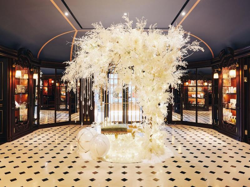 L'Escape Hotel image