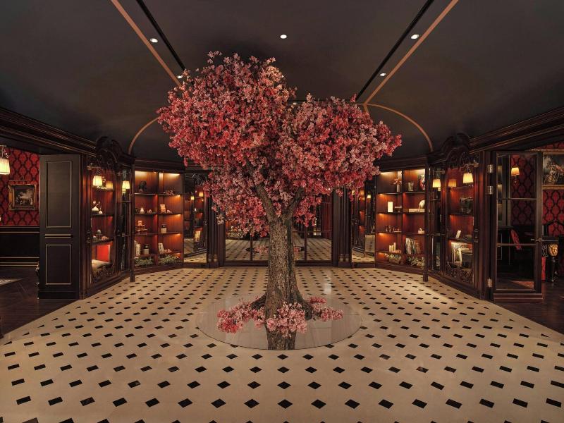 L'Escape Hotel image