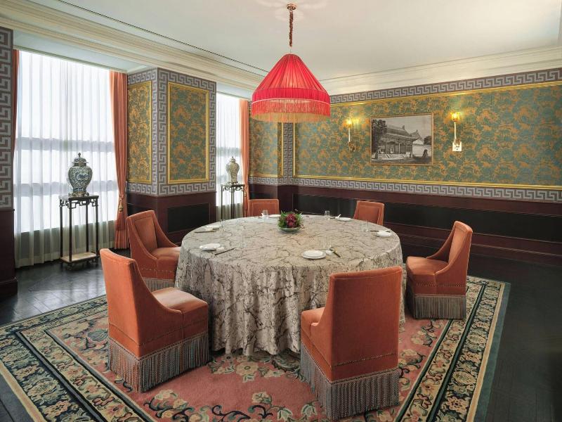 L'Escape Hotel image