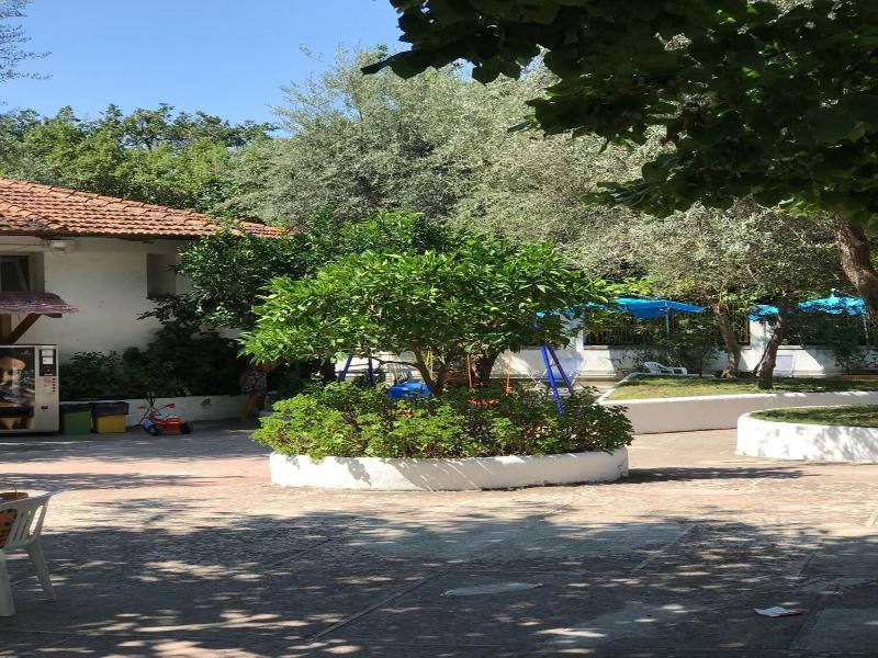 Sorrento Pool &Suites image