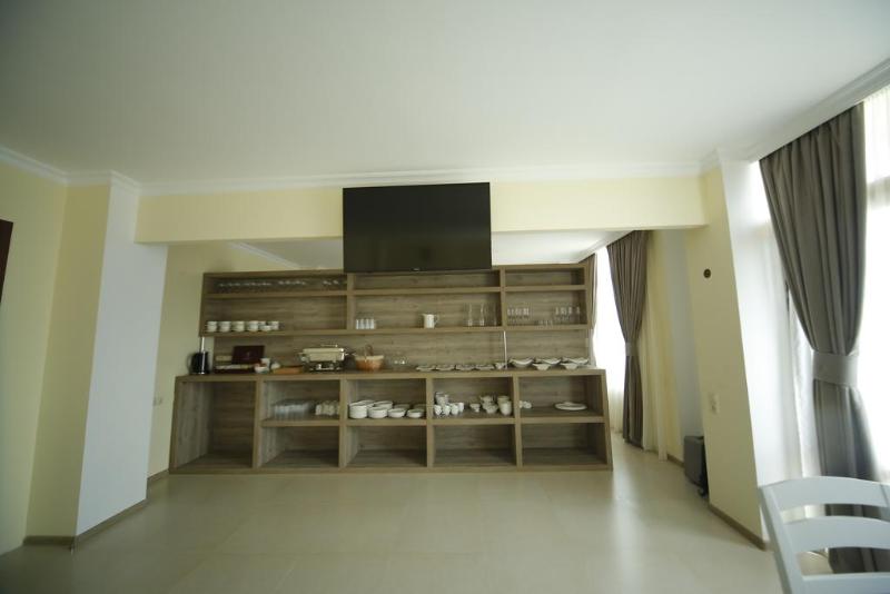 Hotel Comfort image