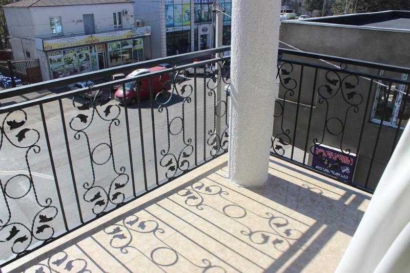 Hotel Comfort image