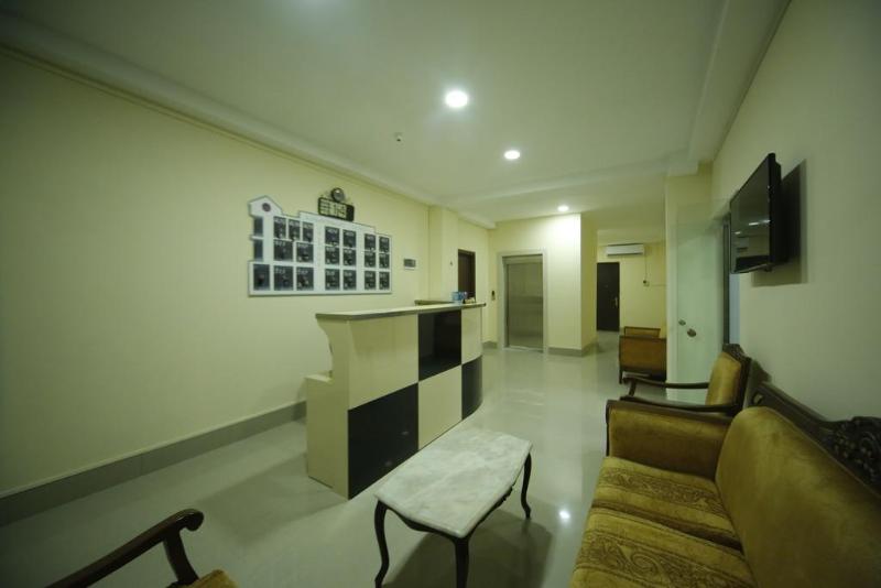 Hotel Comfort image