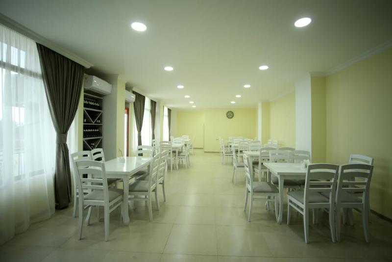 Hotel Comfort image