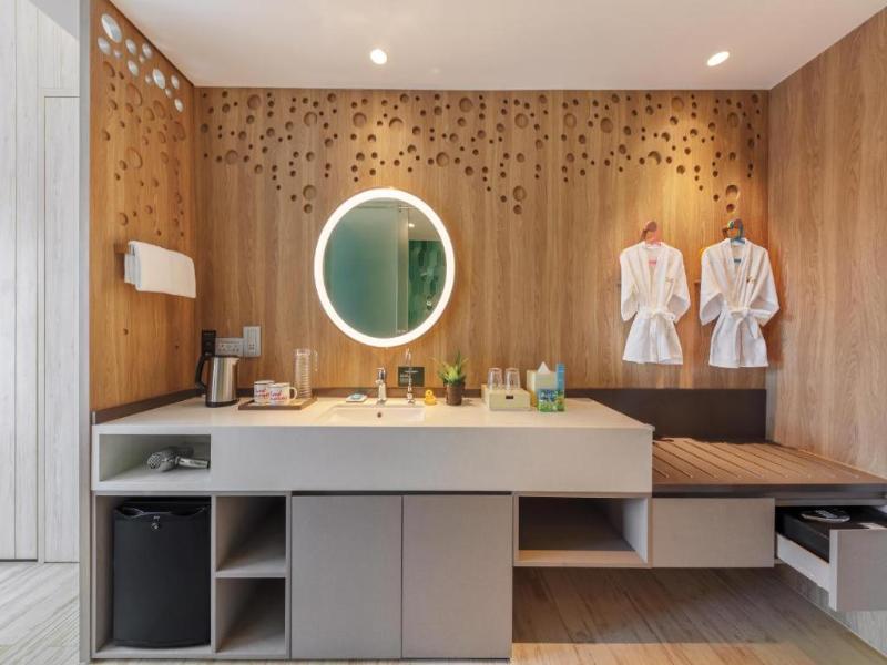 Village Hotel Sentosa by Far East Hospitality image