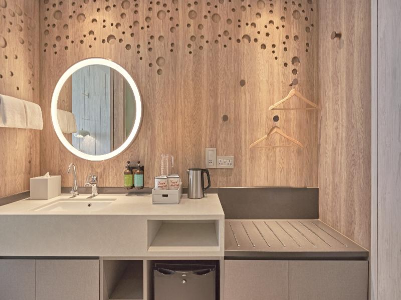 Village Hotel Sentosa by Far East Hospitality image