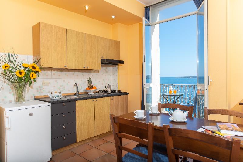 Residence Dei Baroni image