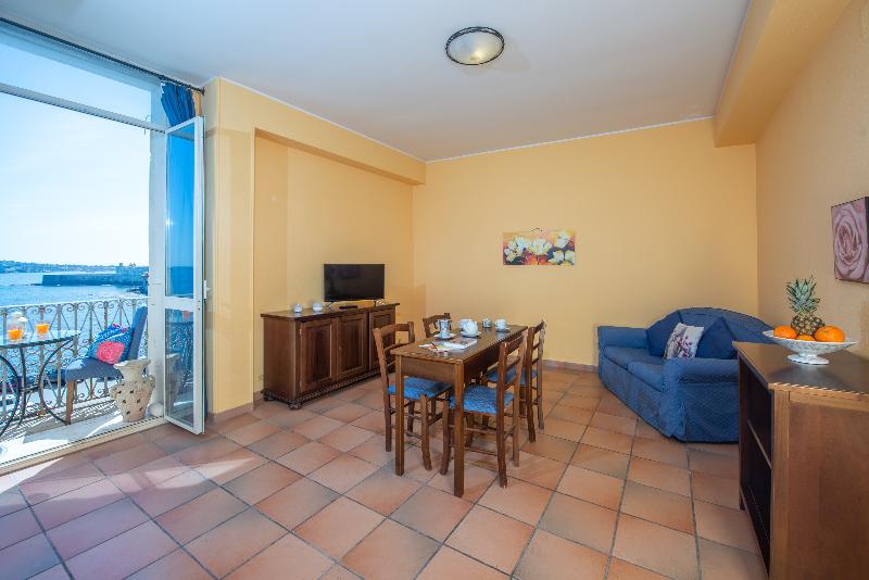 Residence Dei Baroni image