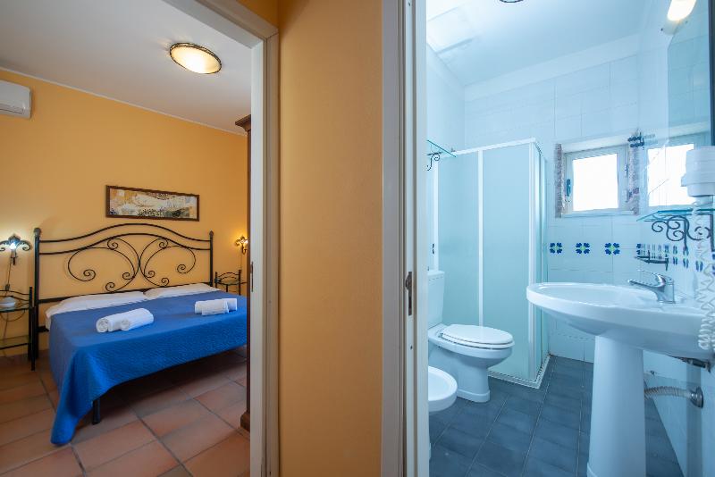 Residence Dei Baroni image