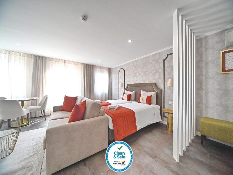 Famous Crows Guesthouse image
