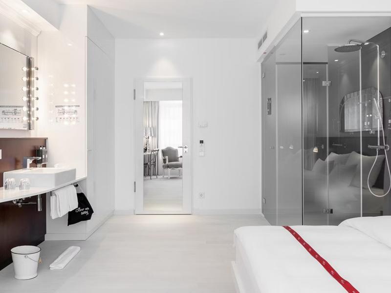 Ruby Coco Hotel Dusseldorf by IHG image