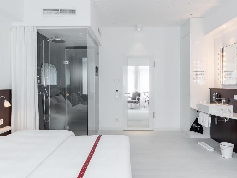 Ruby Coco Hotel Dusseldorf by IHG image
