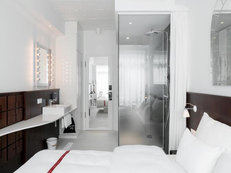 Ruby Coco Hotel Dusseldorf by IHG image