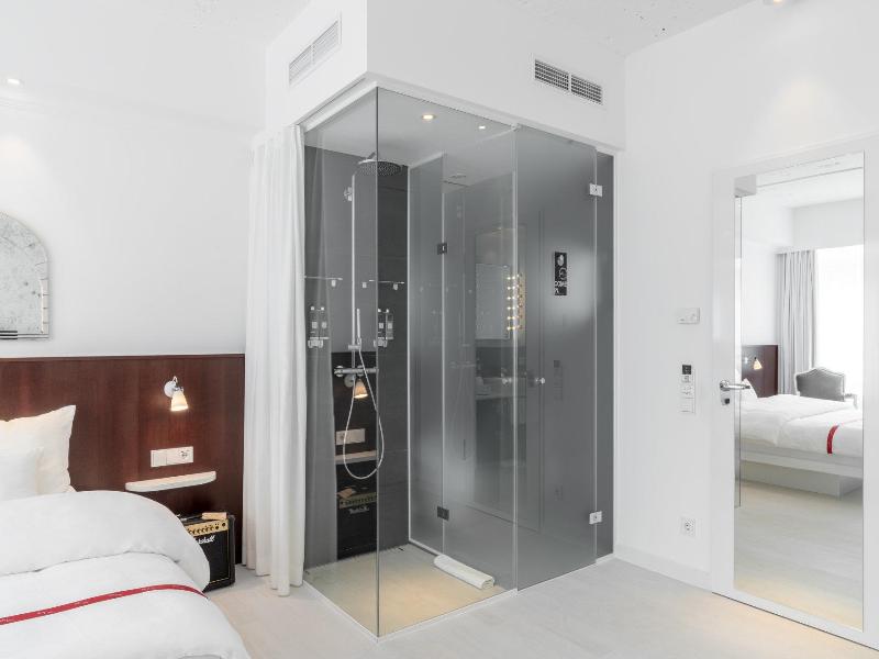 Ruby Coco Hotel Dusseldorf by IHG image
