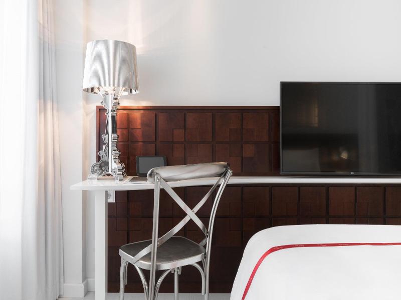 Ruby Coco Hotel Dusseldorf by IHG image