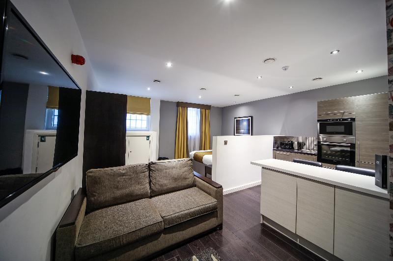 Epic Aparthotel on Seel Street image