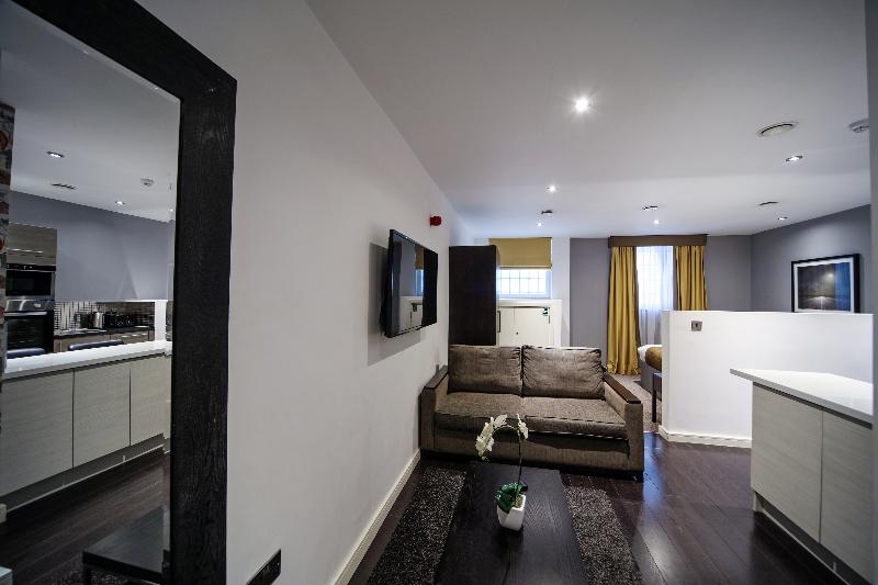 Epic Aparthotel on Seel Street image