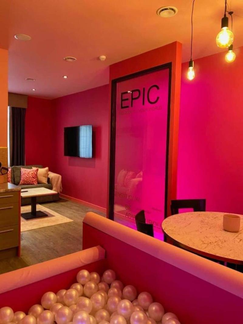 Epic Aparthotel on Seel Street image