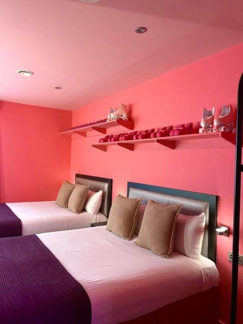 Epic Aparthotel on Seel Street image