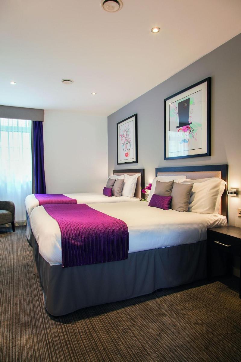 Epic Aparthotel on Seel Street image