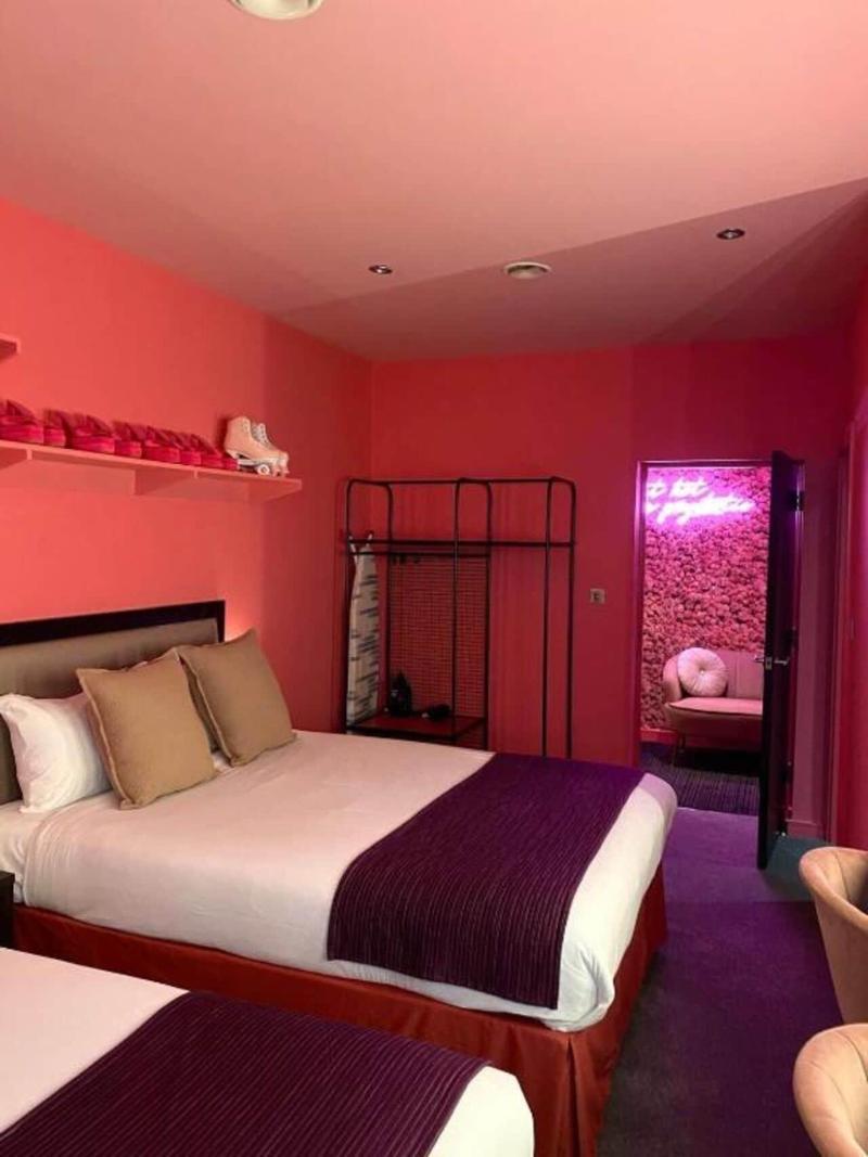 Epic Aparthotel on Seel Street image
