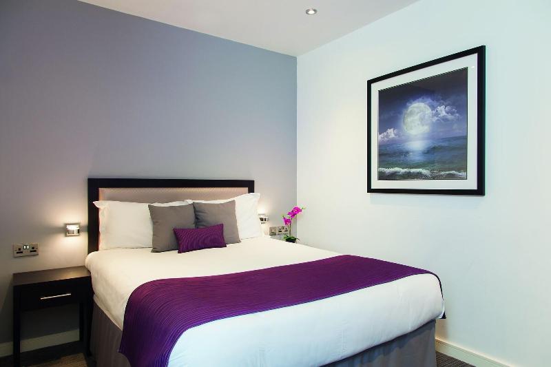 Epic Aparthotel on Seel Street image